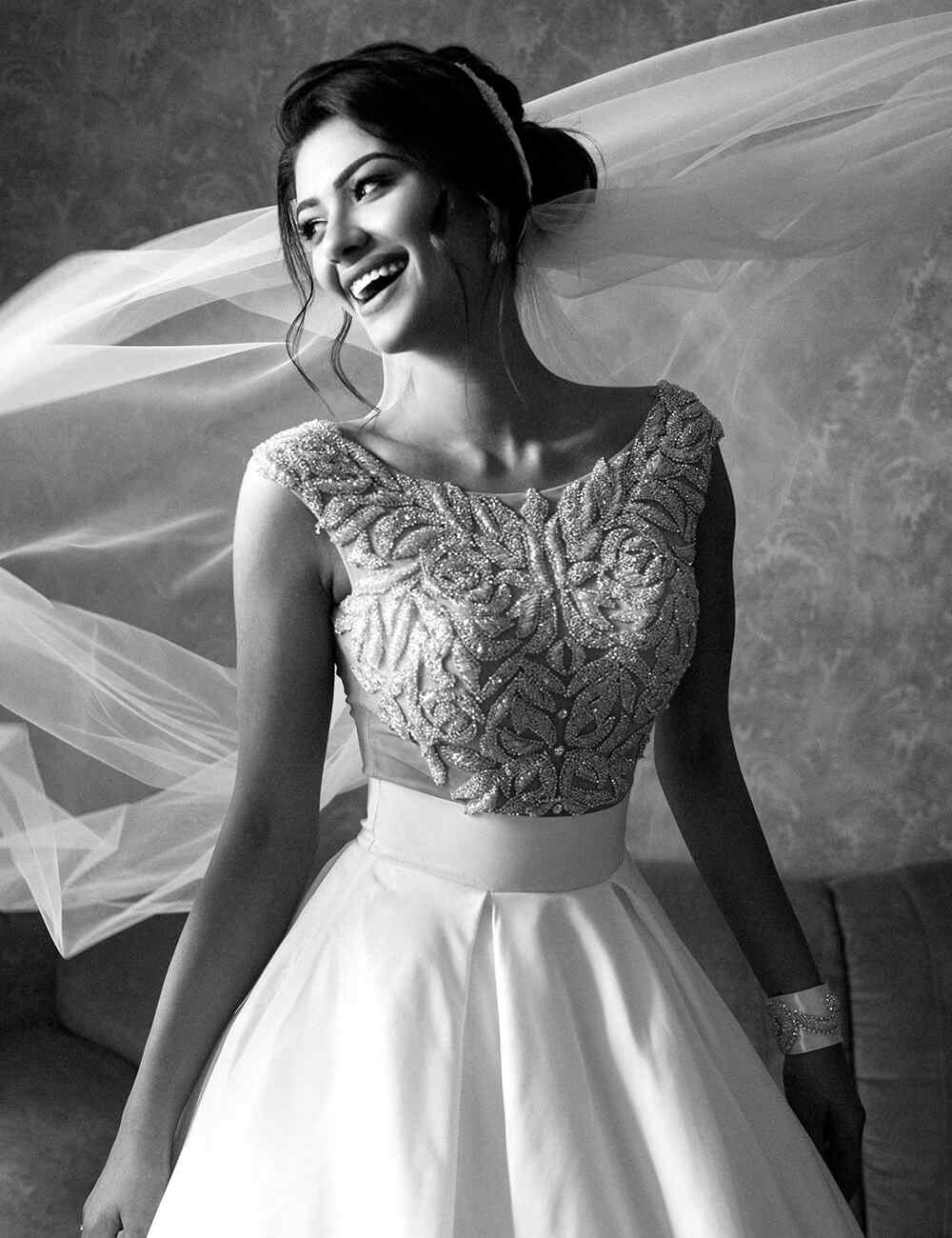 https://www.bridelymade.com/wp-content/uploads/2020/11/dress_02.jpg